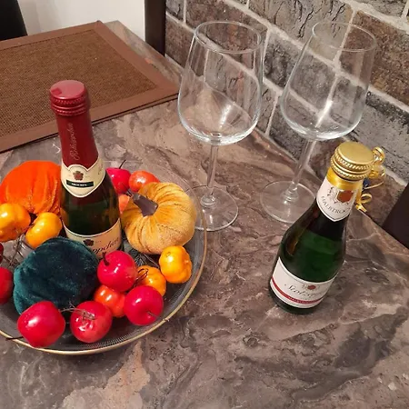 Anzujska Carolija Zlatibor