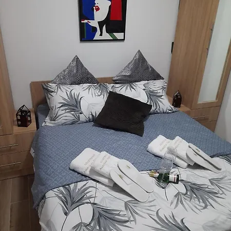 Anzujska Carolija Lägenhet