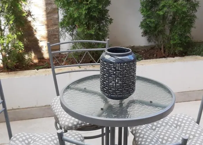 Anzujska Carolija 아파트 *